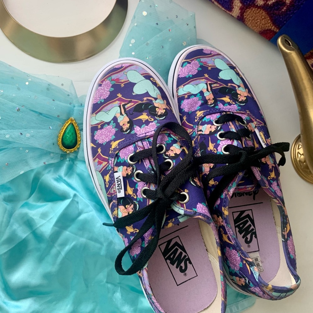 Rare Disney Princess Jasmine Vans 🐯💜👑🧞‍♂️